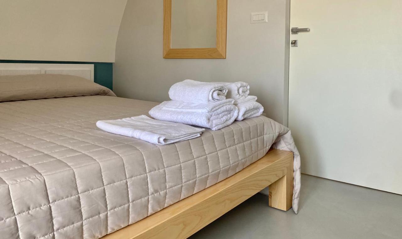 Manzoniquattro Bed & Breakfast Mottola Exterior photo